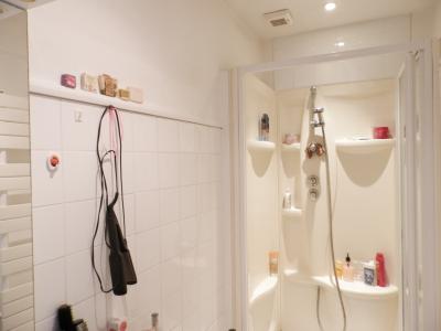 VENTE : LONS-LE-SAUNIER (39 JURA), À VENDRE APPARTEMENT TYPE 3 DE 67.88 M² AVEC BALCON, SALLE D