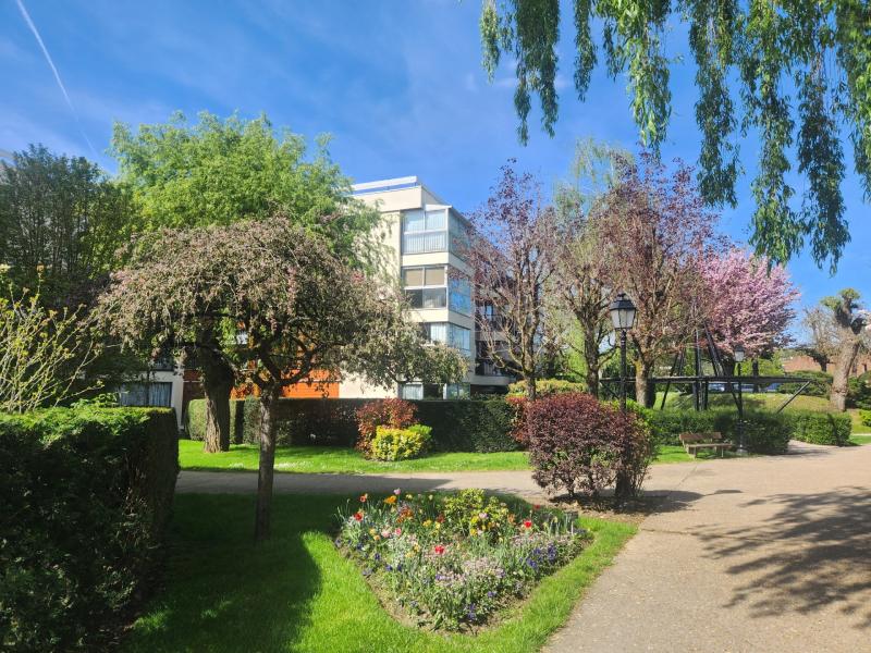 LE CHESNAY,  4P DE 95M², 3CH AVEC TERRASSE, ASC ET PKG