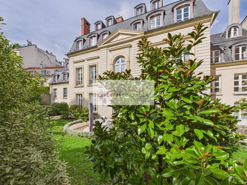 SAINT LOUIS DANS HOTEL PARTICULIER 2/3P DE 74M²  AVEC ASC, PKG ET CAVE