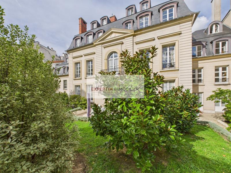 SAINT LOUIS DANS HOTEL PARTICULIER 2/3P DE 74M²  AVEC ASC, PKG ET CAVE