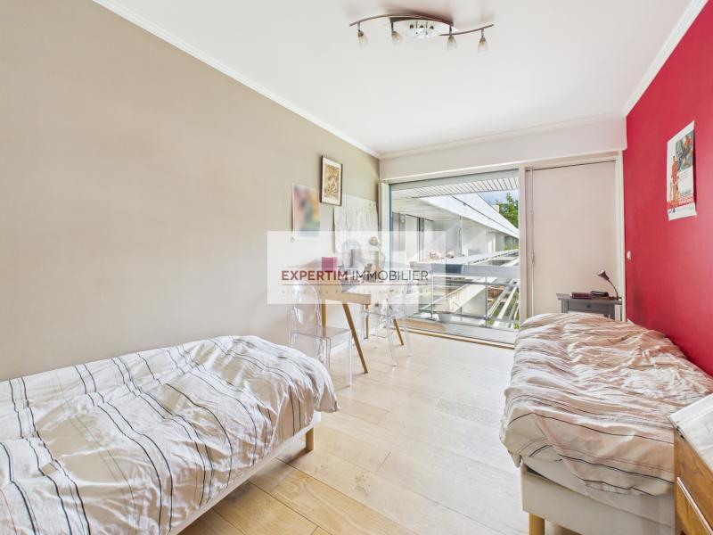 HAUT CLAGNY, 110M² EN DERNIER ETAGE AVEC TERRASSE, BOX ET CAVE