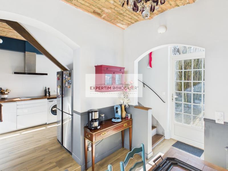 DEMEURE DE CARACTERE DE 240M² DE 5CH AVEC TERRASSE ET JARDIN + PKGS