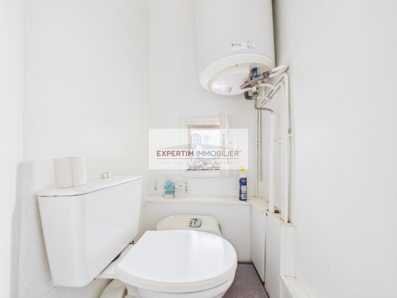 NOTRE DAME, DUPLEX DANS L'ANCIEN DE 29M² EN DERNIER ETAGE A VENDRE LOUE
