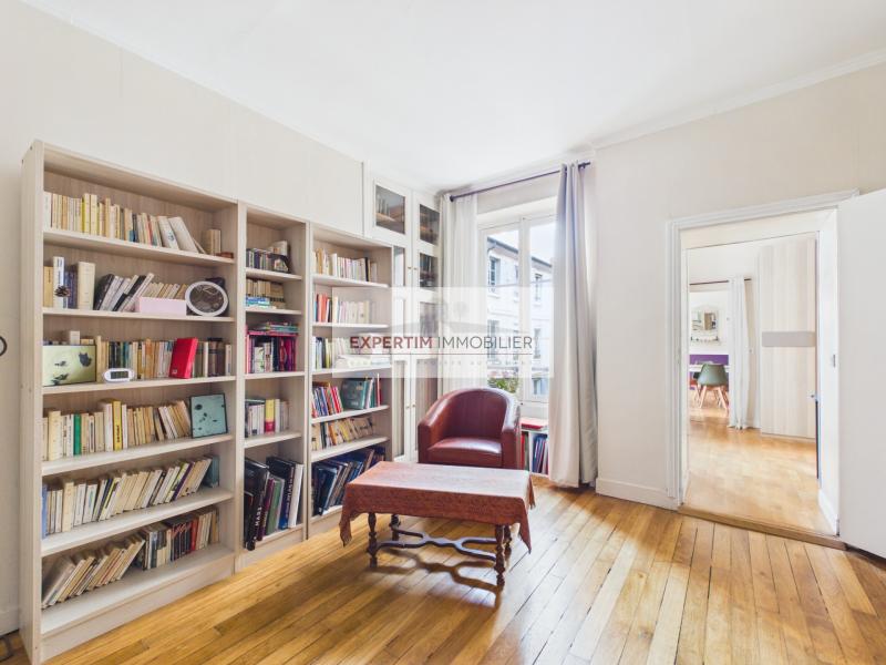 NOTRE DAME, 3P DANS L'ANCIEN PARQUET, MOULURE