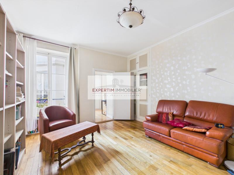 NOTRE DAME, 3P DANS L'ANCIEN PARQUET, MOULURE