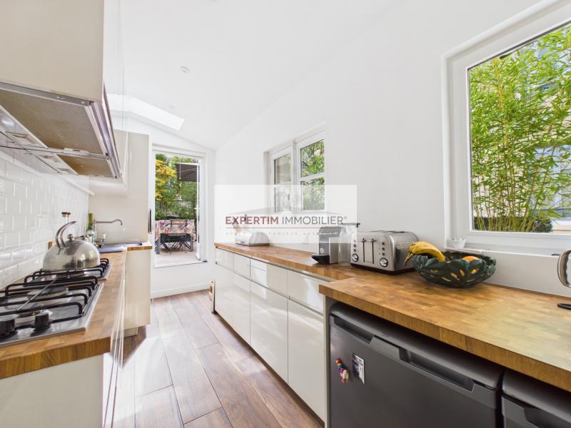 NOTRE DAME, TRIPLEX DANS L'ANCIEN DE 110M² AVEC TERRASSE DE 25M², 3CH