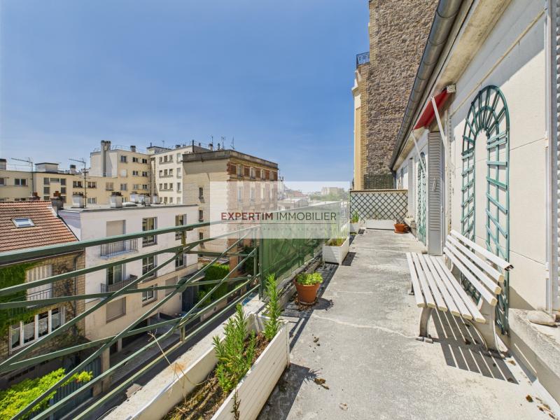 NOTRE DAME, 5P EN DERNIER ETAGE AVEC TERRASSE, PKG ET CAVE