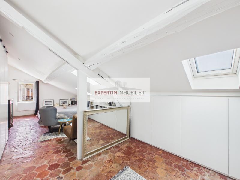 NOTRE DAME, MAISON DE VILLE DE 110M² AVEC TERRASSE DE 25M², 3CH DANS L'ANCIEN