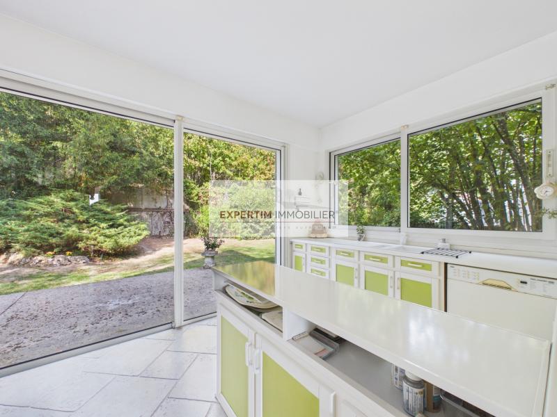 RIVE DROITE, MAISON EN PARFAIT ETAT AVEC TERRASSE ET JARDIN DE 770M²