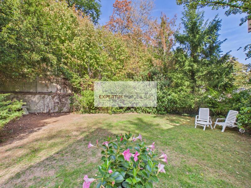 RIVE DROITE, MAISON EN PARFAIT ETAT AVEC TERRASSE ET JARDIN DE 770M²
