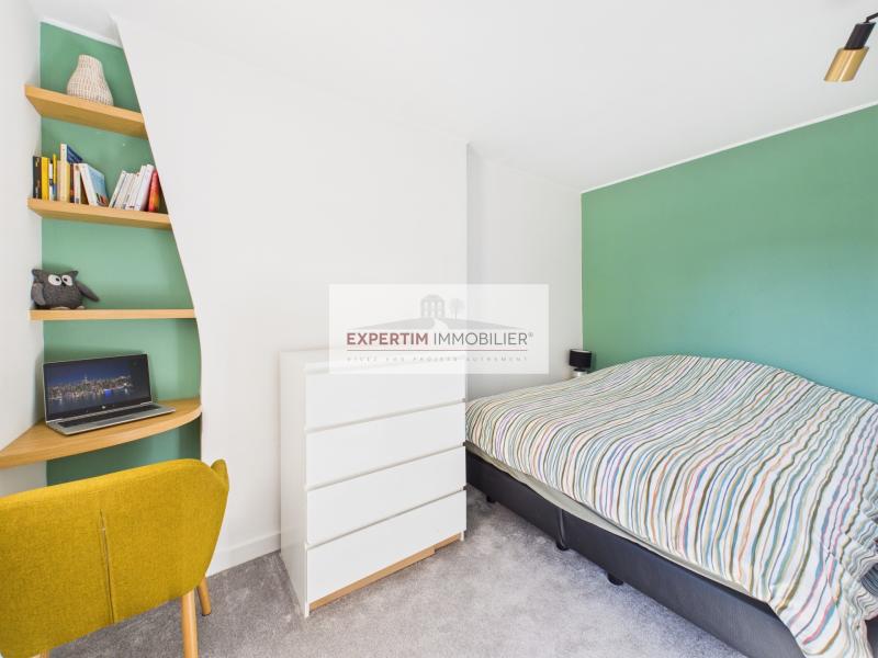 NOTRE DAME, 3P, DUPLEX DANS L'ANCIEN DE 70M² EN DERNIER ETAGE