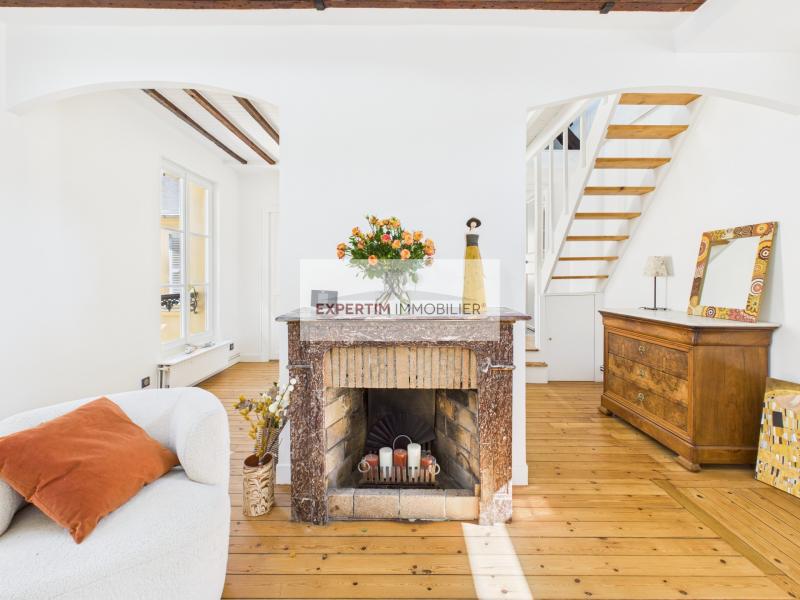 NOTRE DAME, 3P, DUPLEX DANS L'ANCIEN DE 70M² EN DERNIER ETAGE
