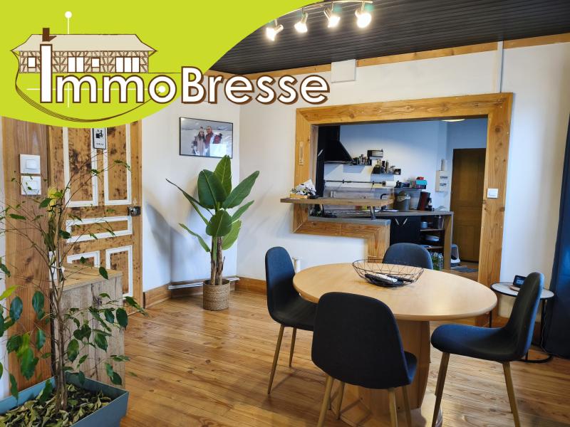 Appartement 6 pièces 117 m² · à Attignat · 117 m² · 120 000 €