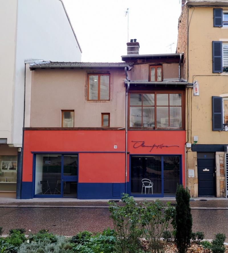 Façade Place saint Pierre