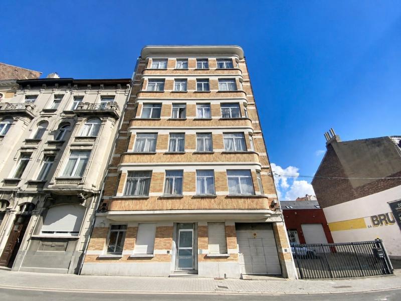 À VENDRE – Appartement 2 chambres de 96 m² avec terrasse à Molenbeek | Proche Tour & Taxis et Centre-ville - MOLENBEEK-SAINT-JEAN (1080)