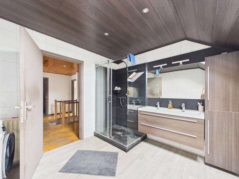 Lustin – Villa avec espace professionnel