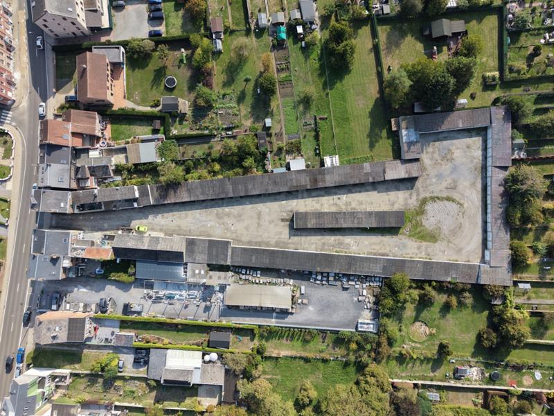 Ensemble immobilier de 99 garages sur ±46 ares