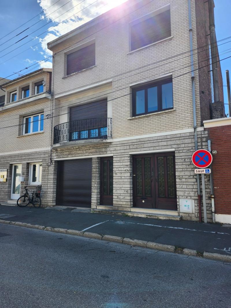 Maison 5 pièces 340 m² · à Henin Beaumont · 340 m² · 149 000 €
