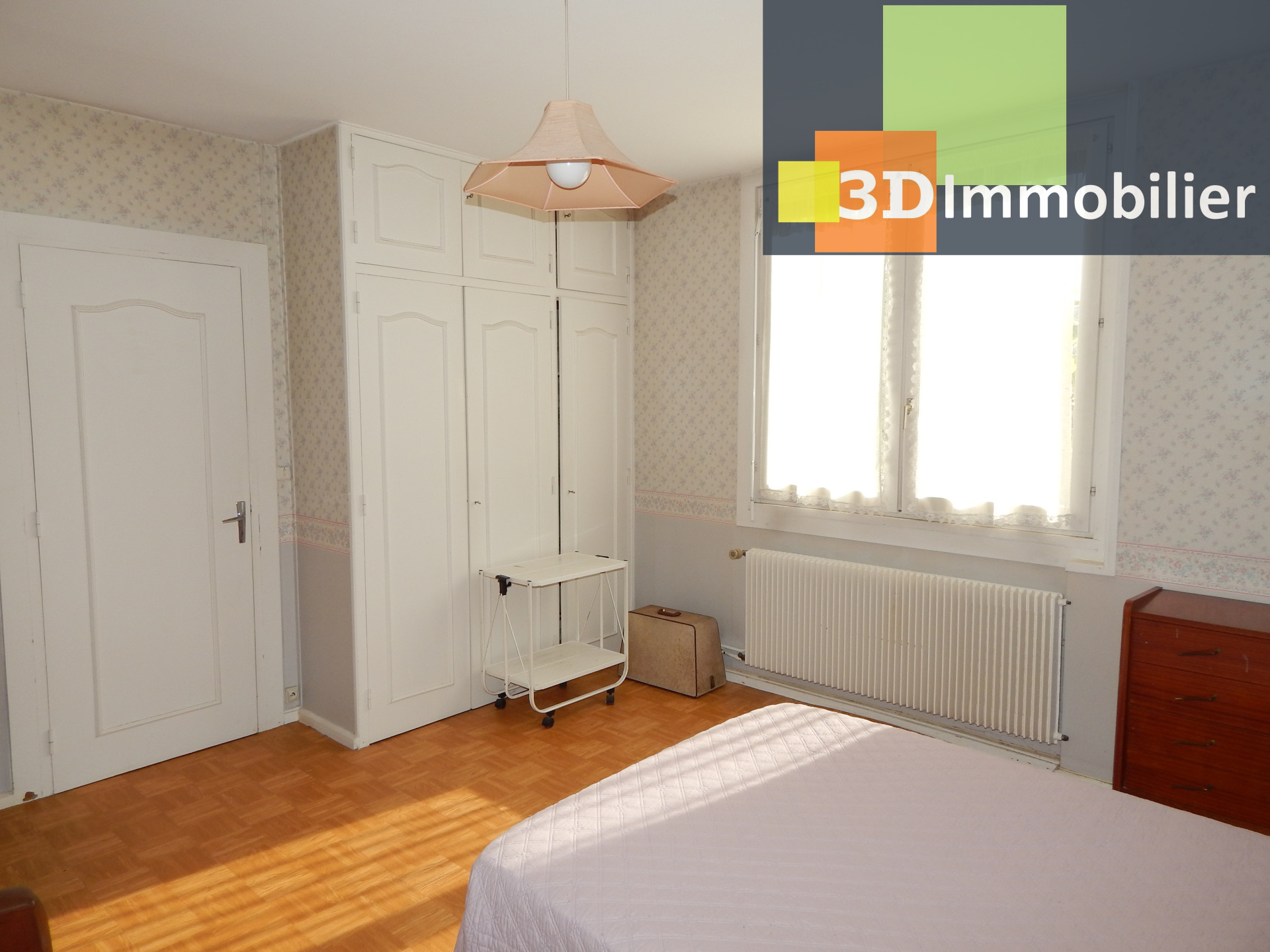 CHAMBRE 16 M²
