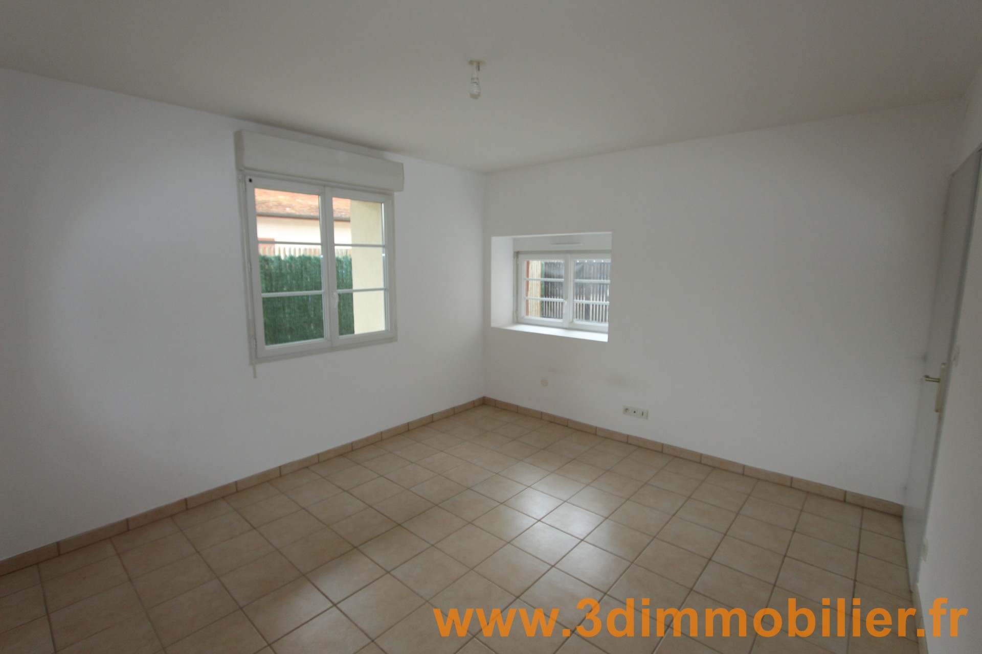 CH1 AU REZ-DE-CHAUSSEE