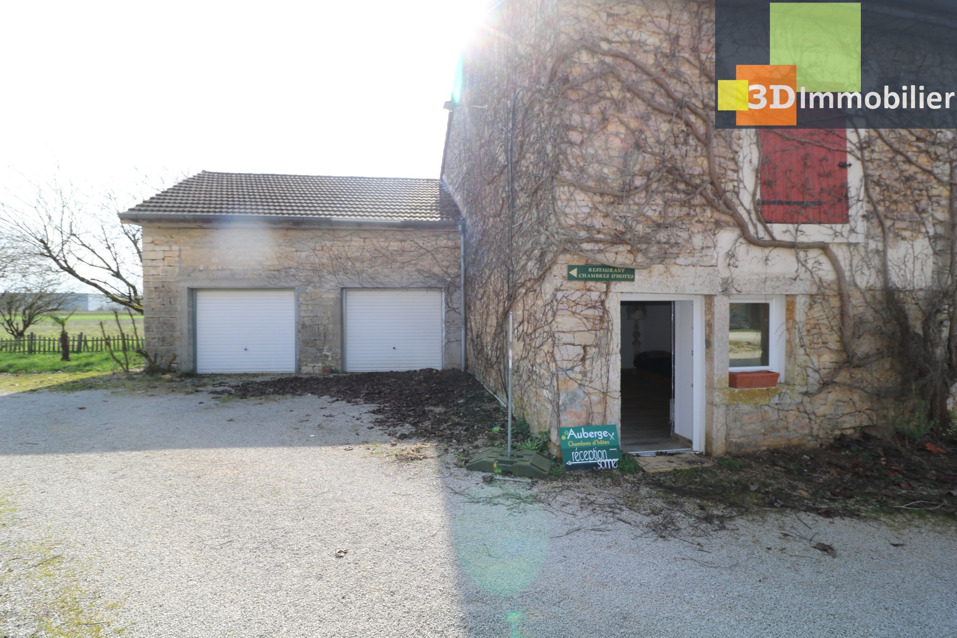 DOUBLE GARAGE ET STUDIO