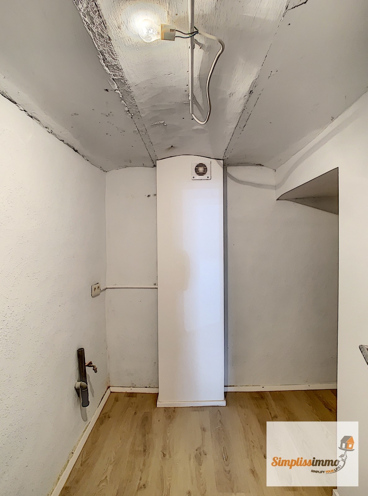Thumbnail Image 18